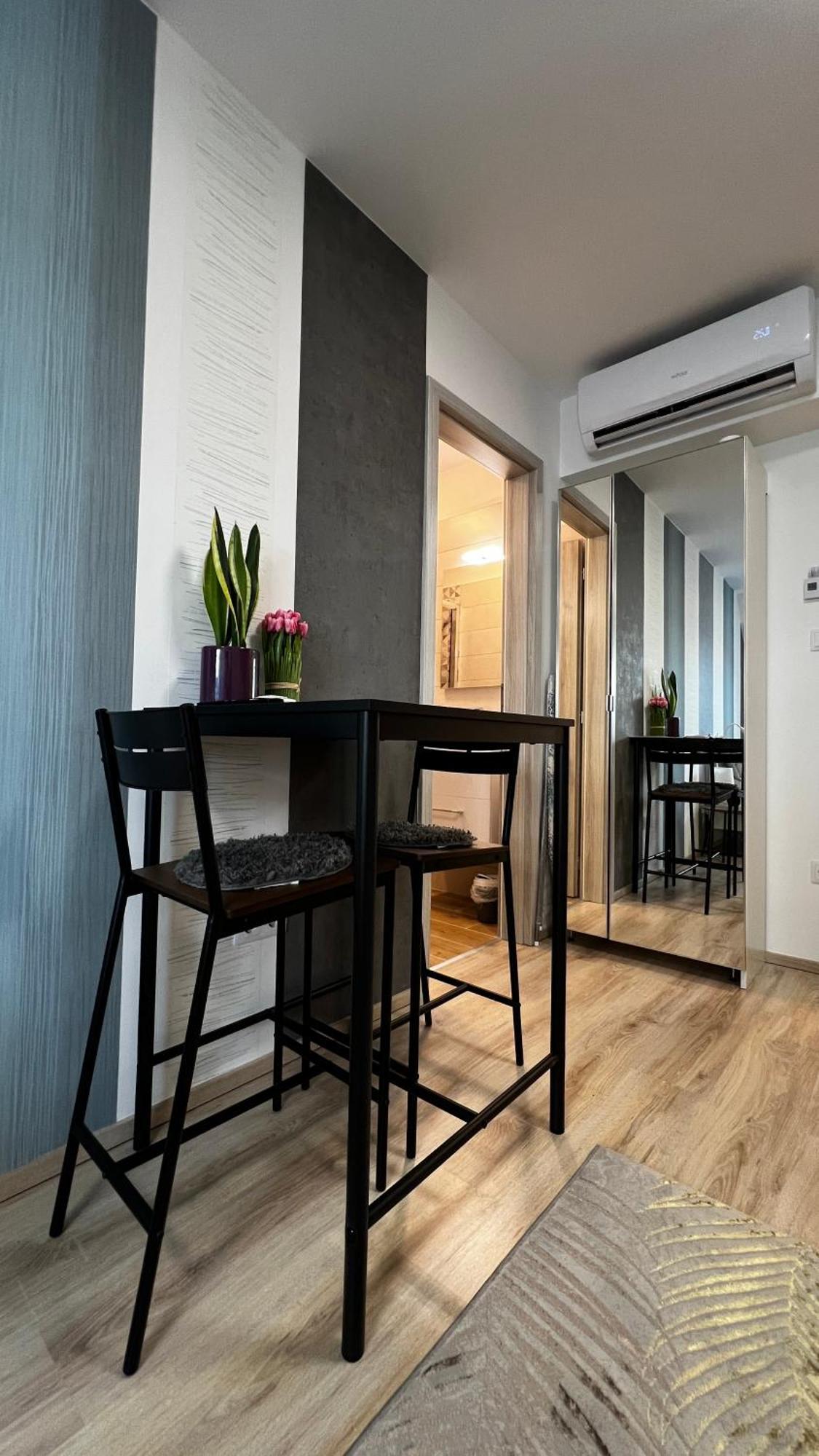 Westend - Studio Above The City บูดาเปสต์ ภายนอก รูปภาพ